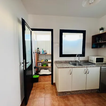 וילה , Koldos House